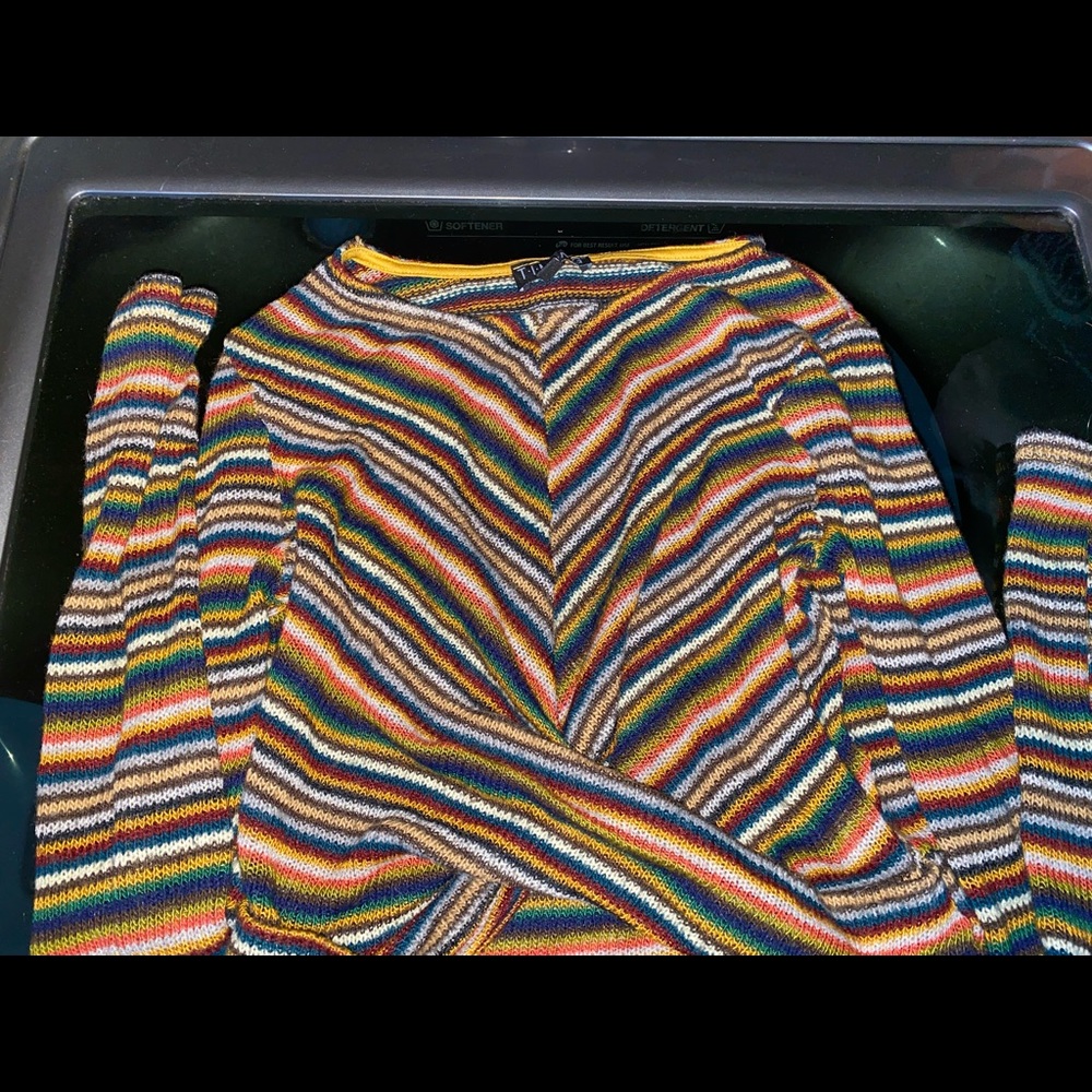 Colorful front knot knitted top